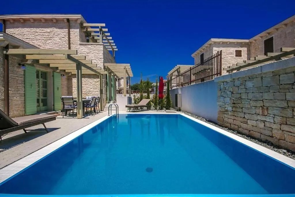 Villa Zeus By Istrialux Μεντουλίν