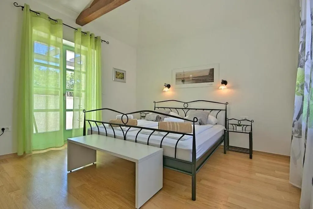 Villa Zeus By Istrialux Medulin 0*,  Croatia
